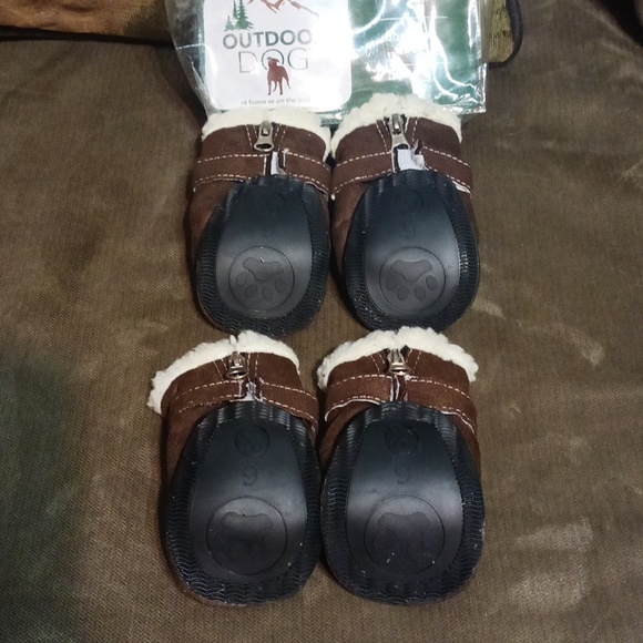 Outdoor Dog shearling boots brown size medium 4 boots - Picture 7 of 17